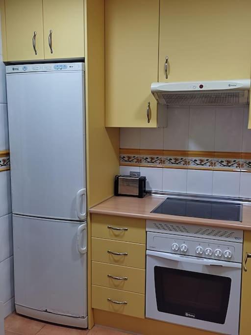 Apartamento Renovado En El Centro De Benalmádena Kültér fotó