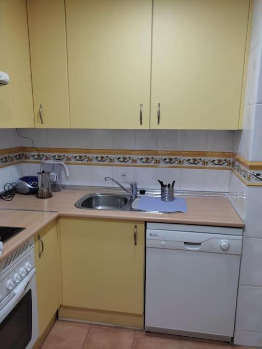 Apartamento Renovado En El Centro De Benalmádena Kültér fotó